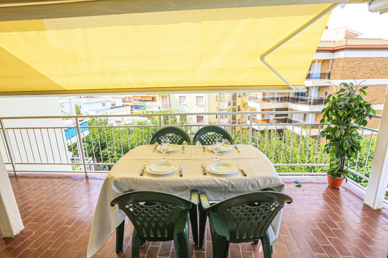 Appartamento Coral - Only Families Cambrils Esterno foto